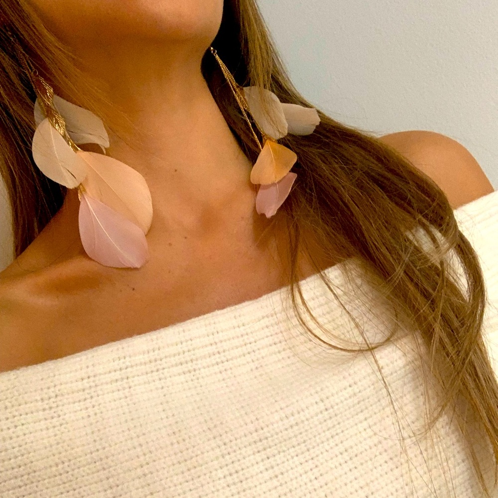 [3/$28] DIVINE! Feather and Gold Dream Catcher Earrings